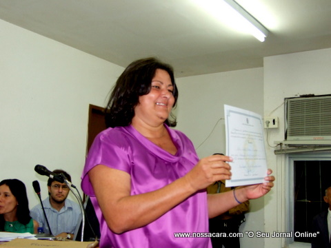 Vereadora Ruthe Contadora, reeleita para o segundo mandato recebe seu diploma
