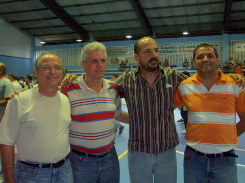 Da esq/direita Deputado Federal Roberto Brito, Dep. Estadual Carlos Gaban, o prefeito Rob&eacute;rio Oliveira e o presidente da C&acirc;mara MUnicipal de Eun&aacute;polis Vasco Queiros