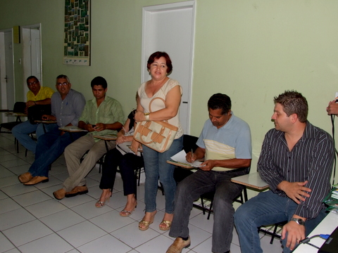 Em p&eacute; a vice-prefeita eleita de Eun&aacute;polis Maria Menezes