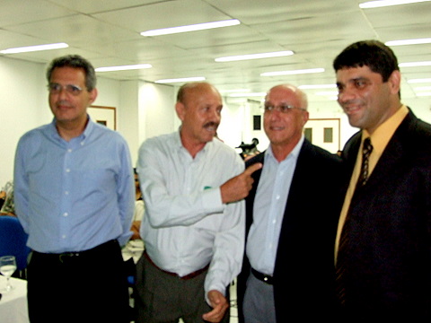 Gilberto Dimenstein, Nelson Cardoso, Ant&ocirc;nio S&eacute;rgio Al&iacute;pio (Veracel) e Carlos Frederico (Ativa FM) 