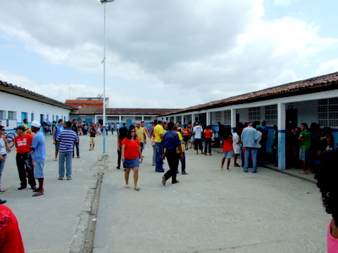 Interior do Col&eacute;gio An&eacute;sia Guimar&atilde;es umas das maiores se&ccedil;&otilde;es eleitorais de Eun&aacute;polis