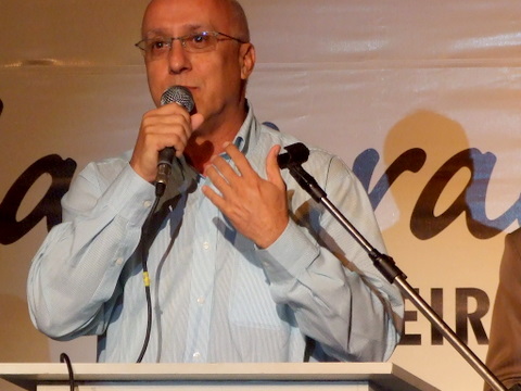 Ant&ocirc;no S&eacute;rgio Alipio, presidente da Veracel discursa na abertura do jogos