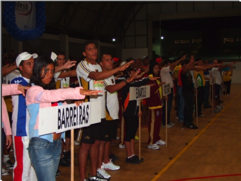 Atletas fazem o juramento 