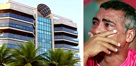 Rom&aacute;rio chora ap&oacute;s receber a noticia do despejo