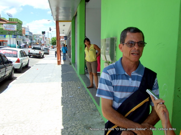 H&eacute;lio Silva Brand&atilde;o fala da falta de acessibilidade para os portadores de qualquer necessidade f&iacute;sica nos pontos de &ocirc;nibus