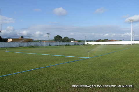 Reforma no est&aacute;dio municipal