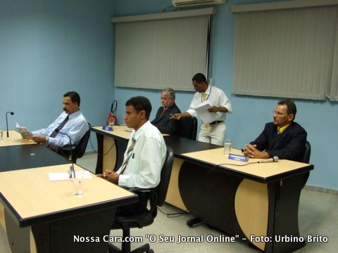 Na primeira fileira Am&oacute;s Bispo Pereira (camisa azul) e Z&eacute; Miranda (camisa branca) na fileira de traz Lucas Leite e Normando Torres