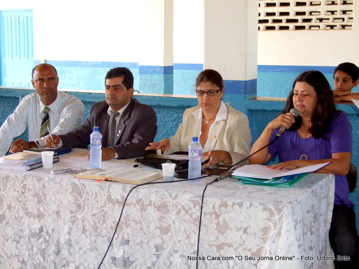 Da esq/direita Ubaldo Suzart, Valdiram Marques, Carm&eacute;m L&uacute;cia e Ruthe Contadora que formam a mesa diretora da C&acirc;mara