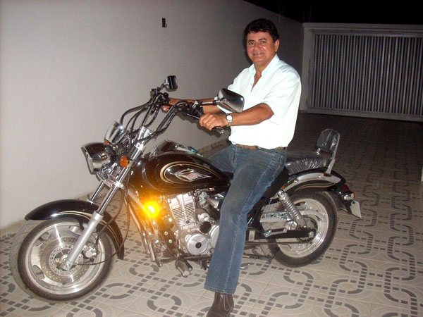 Gilson Bahia em vida na sua motoca
