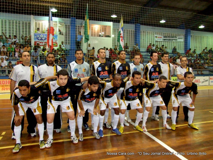 Sele&ccedil;&atilde;o de Futsal de Eun&aacute;polis quatro vezes campe&atilde; baiana e pela terceira vez participa da Liga do Nordeste