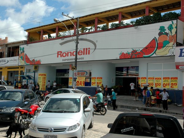 Loja do Rondelli da Av. Santos Dumont, centro de Eun&aacute;polis
