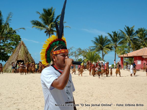Taquari da tribo Patax&oacute; de Coroa Vermelha um dos organizadores e apresentador dos jogos