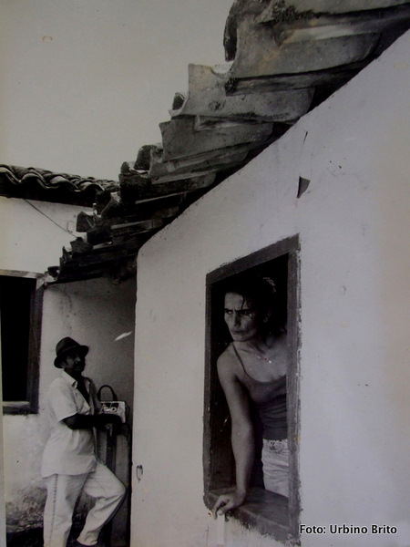 O Namoro - Foto feita em Cabeceira do Sul - Guaratinga - Bahia - Abril de 1999