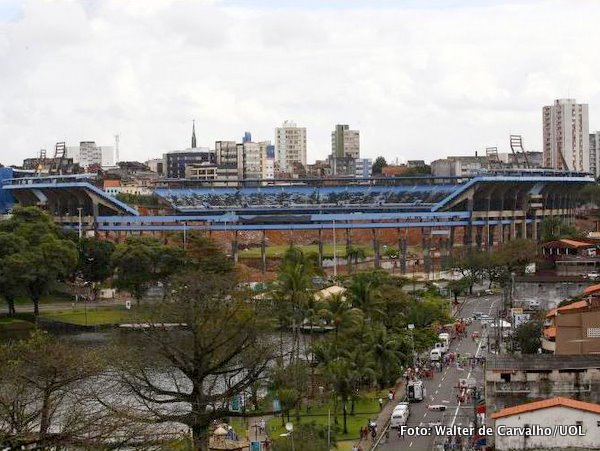 Implos&atilde;o do Est&aacute;dio Oct&aacute;vio Mangabeira (Fonte Nova), antes