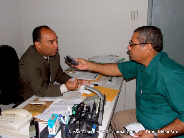 Dr. Jo&atilde;o Alves Neto sendo entrevistado pelo nosso companheiro Bento Quinto