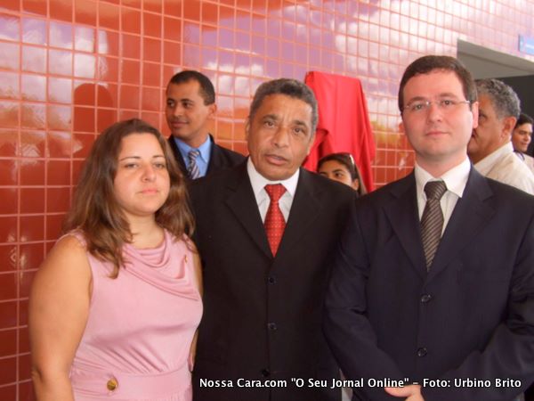 Drs. Roberta Trutrut, Ant&ocirc;no Ap&oacute;stolo de Lima (ambos OAB - Eun&aacute;polis) e Dr. Tib&eacute;rio Magalh&atilde;es juiz da Comarca de Guaratinga