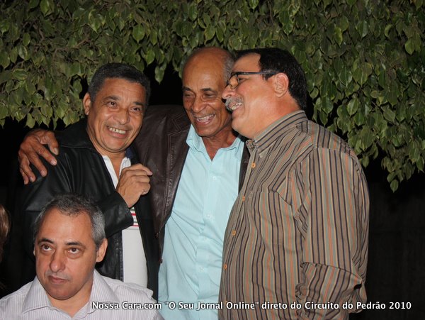 Dr. Ant&ocirc;nio Ap&oacute;stolo, Jo&atilde;o Grande e Jediel Sep&uacute;lvida Pereira durante a recep&ccedil;&atilde;o ao governado