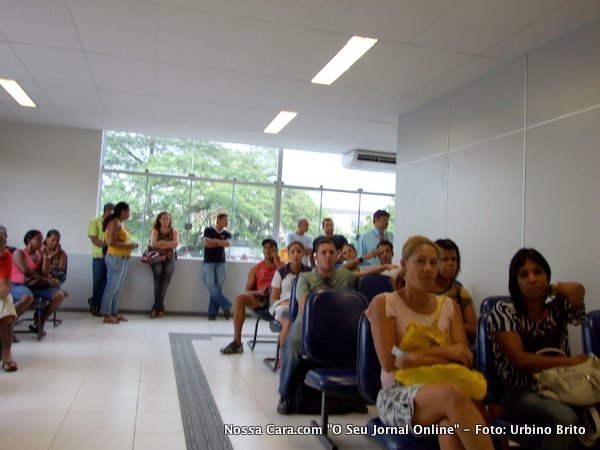 Fila da ag&ecirc;ncia do Banco do Brasil de Eun&aacute;polis