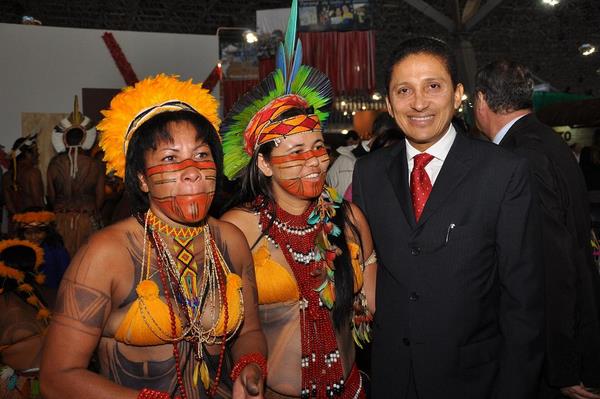 Abade com indias Arna e Murici