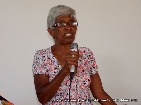Escolhemos a senhora Elci da Silva Santos, porque ela representa a sabedoria acumulda em todo seu tempo de vida