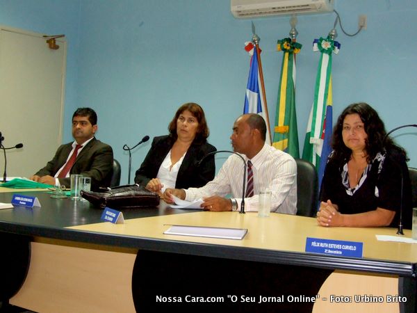 Mesa diretora Valdiran Marques, Carm&eacute;m L&uacute;cia, Ubaldo Suzart e Ruthe Contadora