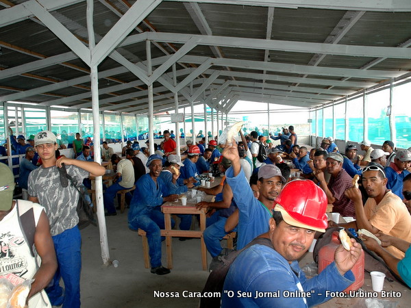 Pe&atilde;ozada no momento em que tomavam o caf&eacute; da manh&atilde;