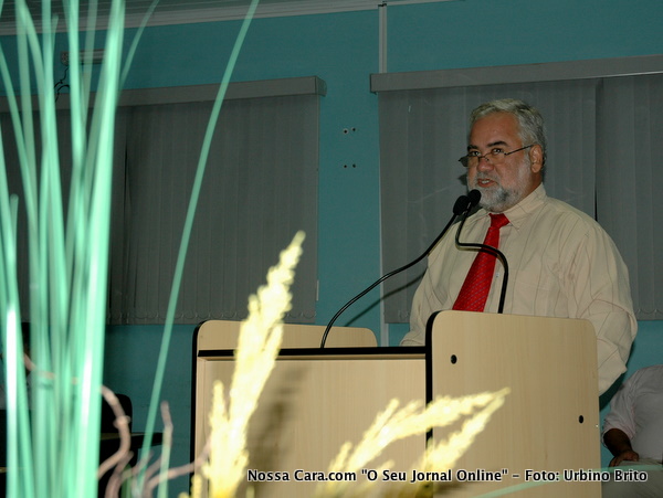 Vereador Lucas leite, enquanto discursava na tribuna no pequeno expediente