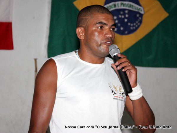 O mestre Eud&oacute;chio Rodrigues Reis, enquanto fazia a abertura do evento