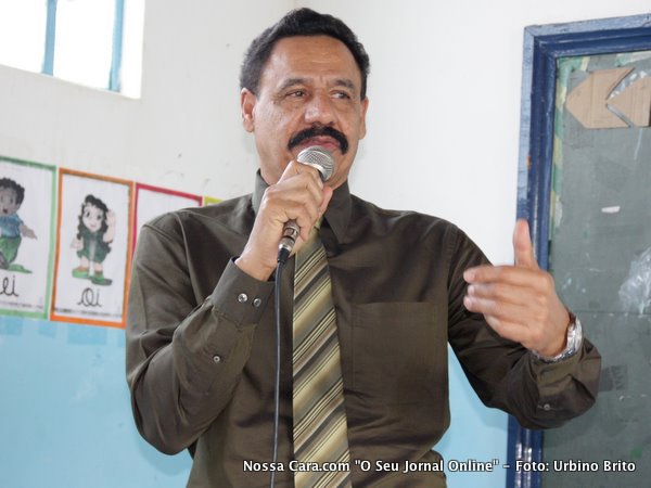 Vereador Am&oacute;s Bispo que voltou no tempo para relembrar a primeira elei&ccedil;&atilde;o que o vereador Cherubino foi candidato a prefeito de Eun&aacute;polis