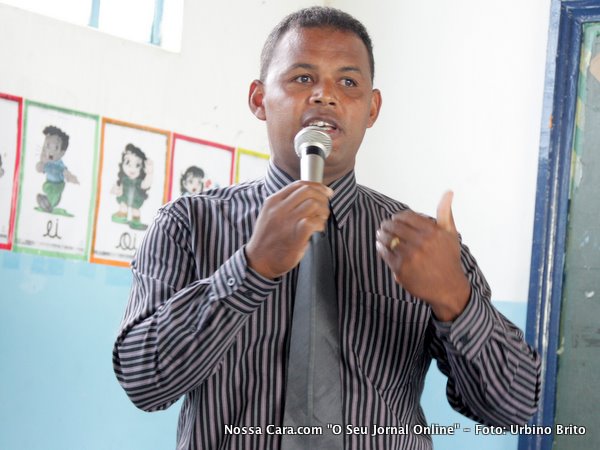 Vereador Paulo Brasil que em seu pronunciamento rebateu veementemente o pronunciamento de Normando Torres