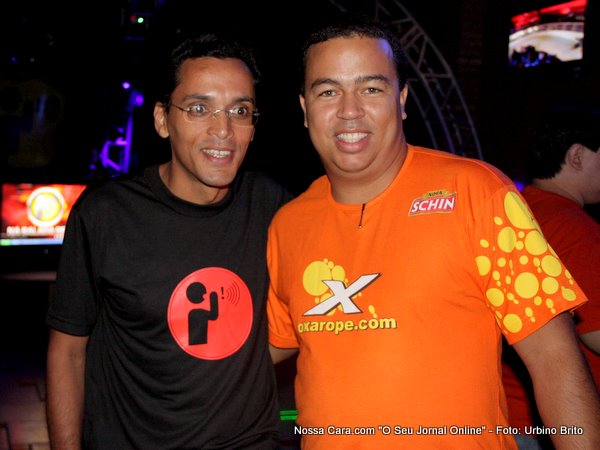 Jo&atilde;o Bahia com o empres&aacute;rio Renatinho de O Xarope.com