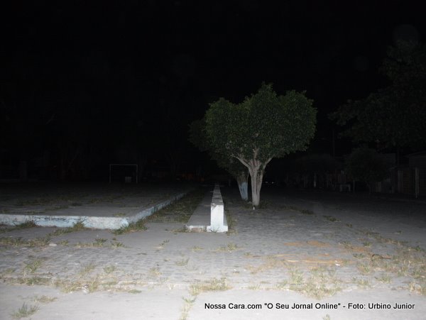 Pra&ccedil;a da Liberdade totalmente &agrave;s escuras