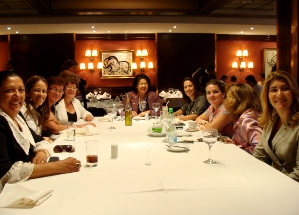 Deputada Cl&aacute;udia Oliveira reunida com a bancada feminina da Assembleia Legislativa