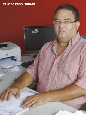 Alick Maia (secret&aacute;rio Muncipal de Agriculltura Interior e Abastecimento, que presidiu a reuni&atilde;o