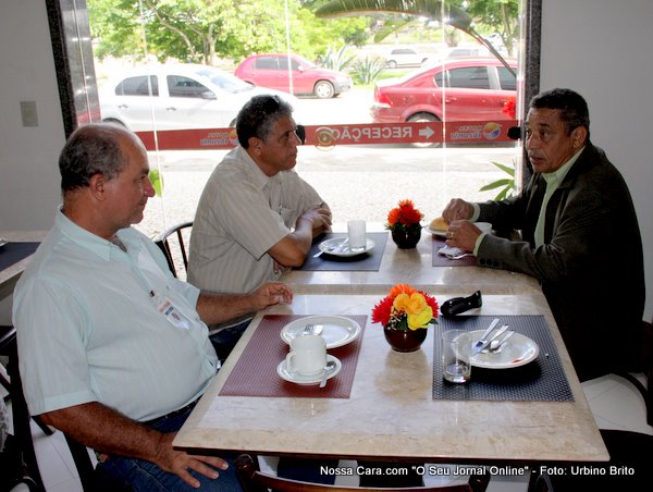 Urbino Brito (Nossa Cara.com) Teoney Guerra e Dr. Ant&ocirc;nio Ap&oacute;stolo (presidente da OAB local)