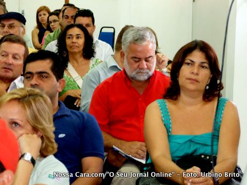 Vereadores(a) Carmem L&uacute;cia (verde) Lucas Leite (vermelho) Valdiran Marques (de azul a esquerda) 