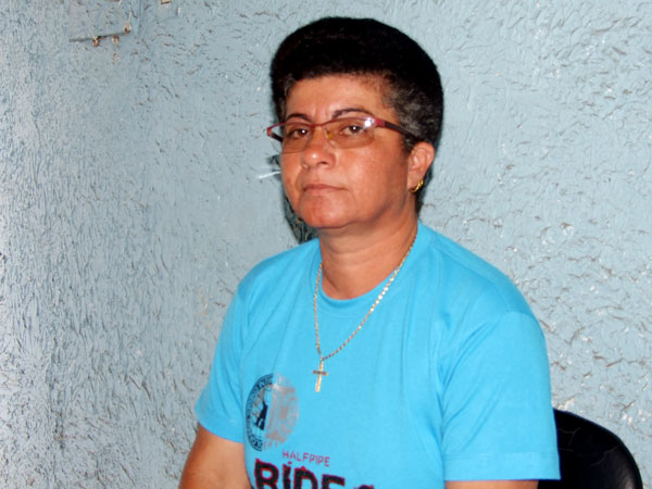 Azinete Brito Santos, se sente lezada nos seus direitos de cidad&atilde;
