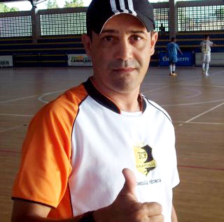 Artur Nunes, t&eacute;cnico da sele&ccedil;&atilde;o de futsal de Eun&aacute;polis