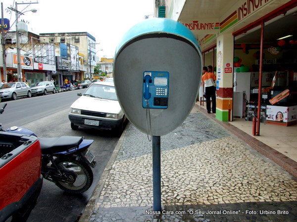 Mais um orelh&atilde;o na Avenida Porto Seguro que n&atilde;o funciona