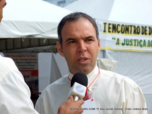 Tito Rebou&ccedil;as, presidente do Diret&oacute;rio Acad&ecirc;mico (D.A) do Curso de Direito, organizador do evento