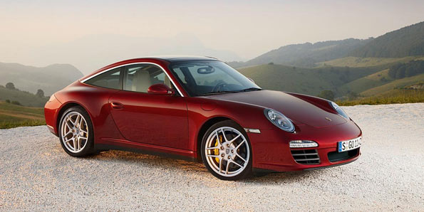 5) Porsche 911 - Porsche 911, produzido desde 1964, &eacute; o carro esportivo com mais tempo em linha de montagem no mercado norte-americano  (Foto: Divulga&ccedil;&atilde;o)