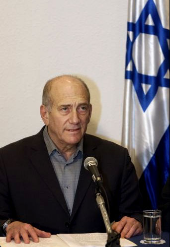 Ehud Olmert, primeiro-ministro israelense, comprometeu-se a evitar uma 