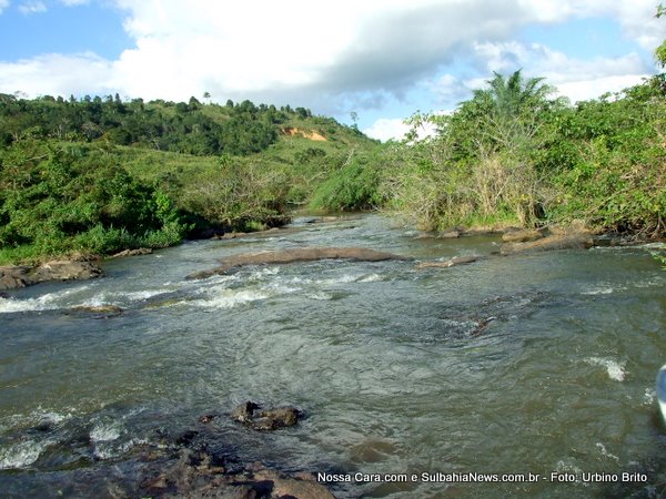 Rio Buranh&eacute;m acima do local onde ser&aacute; o pared&atilde;o da PCH - Pau Ferro