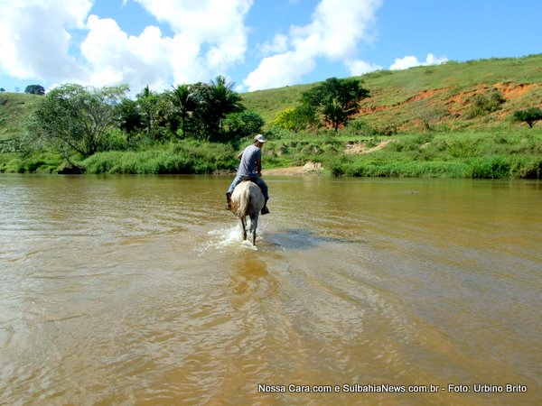 Neste local no passado se passava de cavalo nadando ou de balsa da pela altura da &aacute;gua na perna do cavalo que n&atilde;o mais que 30 cm 