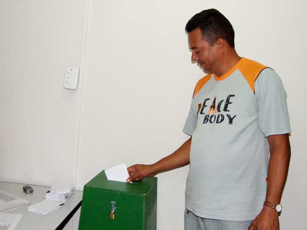 S&oacute;cio votando