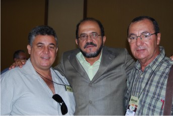 Da esq/direita Jorge Brito (Sindicato Rural de Guaratinga) Dep. Federal João Almeida e Idálicio Viana (assessoria de imprensa prefeitura de Itabela)