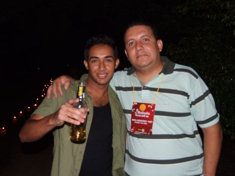 Claudio da Skol e amigo