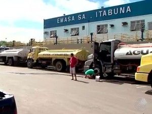Foto: Carros-pipa levam água até cidade de Itabuna: Reprodução/TV Santa Cruz
