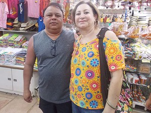 Casal de Bel�m-PA diz que vendedores olham para os clientes para estipular pre�o. (Foto: Maiana Belo / G1 Bahia)