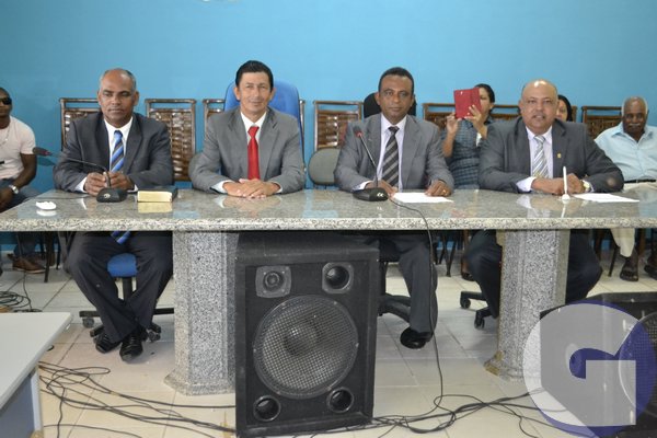 A nova mesa diretora conduzir� trabalhos da C�mara nos pr�ximos dois anos